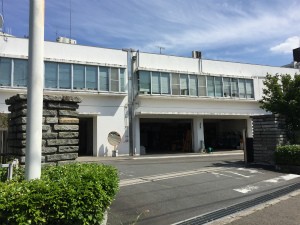 がけ地 傾斜地の調査に土木事務所へ 横浜市港南区 傾斜地 がけ地 造成地の売却 買取り相談センター